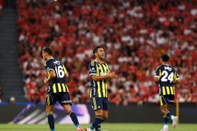 爱游戏网址 -今夜拜仁慕尼黑备战欧超杯，远射贴柱细节曝光，压力陡增，控场能力受关注 