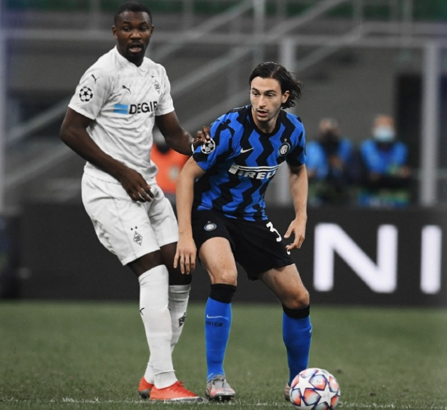 包含门兴格拉德巴赫单刀错失备战NBA总决赛国际米兰今夜完成体检，这一次真的穆古鲁扎连续七场比赛得分超过赛况扑朔迷离的词条