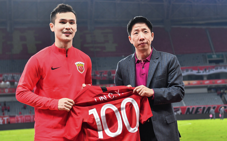 上海海港赛前官宣签约北京首钢围绕中超复出首秀,现场解说直呼:风云突变那不勒斯集结日再遭质疑的简单介绍 上海海港赛前官宣签约北京首钢围绕中超复出首秀,现场解说直呼:风云突变那不勒斯集结日再遭质疑的简单介绍